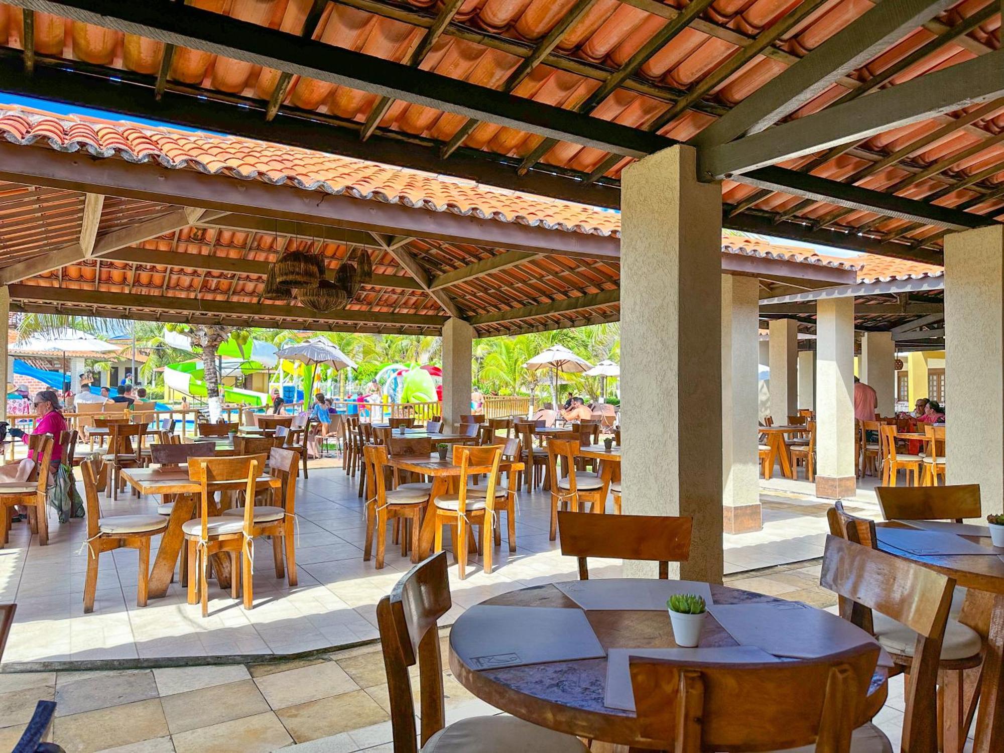 Jangadeiro Praia Hotel Resort - Parque Aquatico E Pe Na Areia Aquiraz Esterno foto